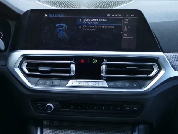 BMW 330 e Touring Pack M Auto 35