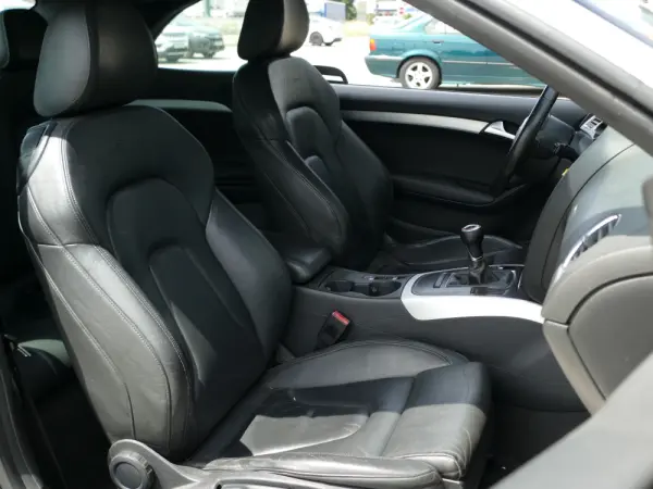 Audi A5 Cabrio 2.0 TDi S-line 29