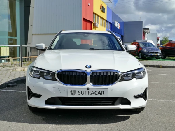BMW 318 d Touring Corporate Edition 2