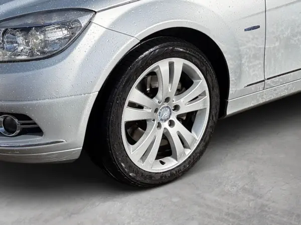 Mercedes-Benz C 220 CDI Avantgarde BlueEfficiency 8