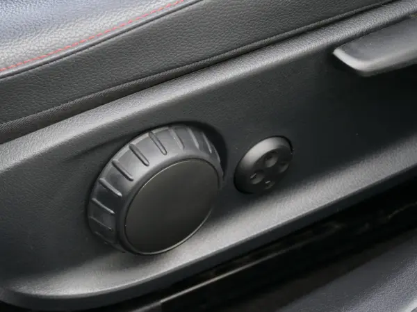 Mercedes-Benz CLA 250 e Shooting Brake AMG Line 33