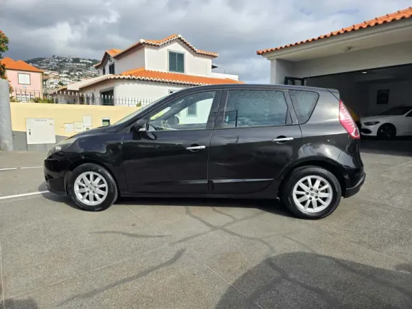 Renault Grand Scénic 1.5 dCi Dynamique S SS 3