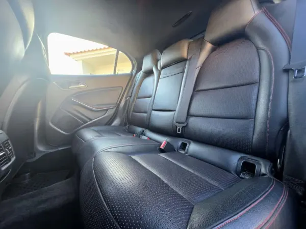 Mercedes-Benz GLA 200 CDi AMG Line 15
