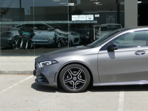 Mercedes-Benz A 180 d AMG Line Aut. 14