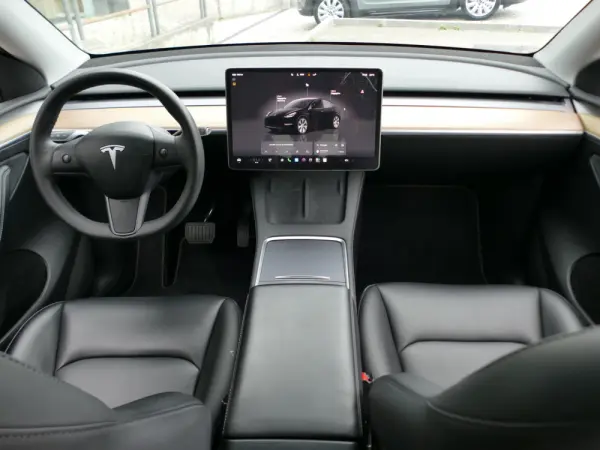 Tesla Model Y Standard 34