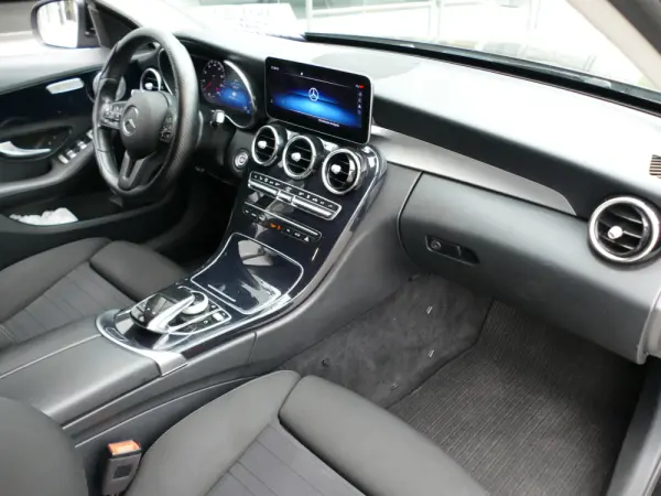 Mercedes-Benz C 300 de Avantgarde 25