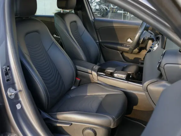 Mercedes-Benz A 250 e Style Plus 29