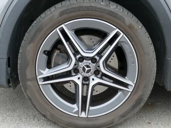 Mercedes-Benz GLB 180 d AMG Line 5