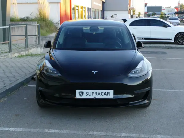 Tesla Model 3 Performance Dual Motor AWD 2