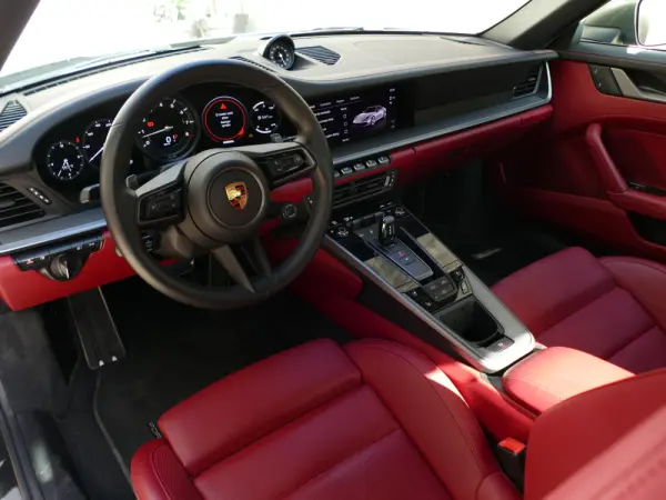 Porsche 911 (992) Carrera S PDK 32