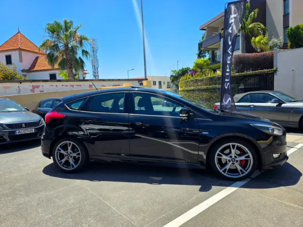 Ford Focus 2.0 TDCi ST-Line 4