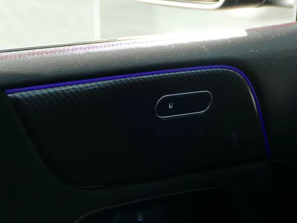 Mercedes-Benz B 250 e AMG Line 31