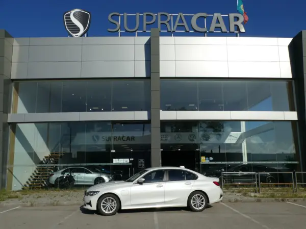 BMW 330 e iPerformance Advantage 40