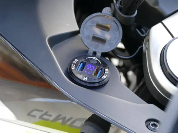 CF Moto 800MT Touring 8