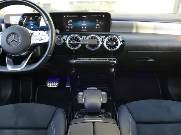 Mercedes-Benz CLA 250 e Shooting Brake AMG Line 35