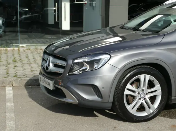 Mercedes-Benz GLA 180 d Urban Aut. 3