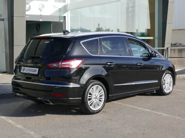 Ford S-Max 2.0 TDCi Vignale Powershift 4