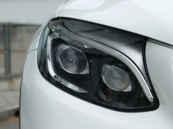 Mercedes-Benz GLC 220 d 4Matic 9G-TRONIC AMG Line 11