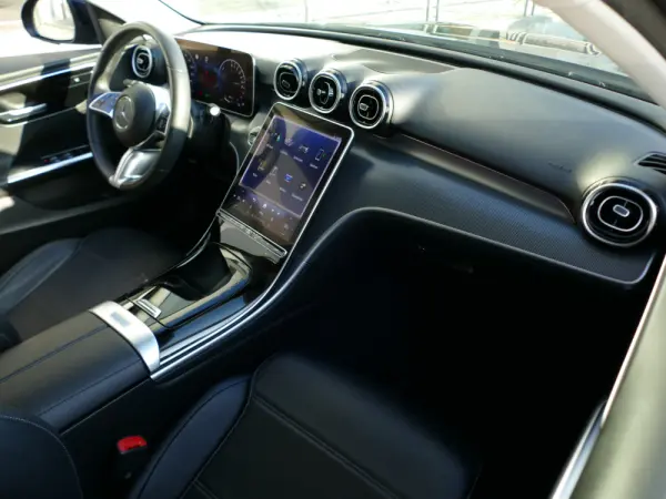 Mercedes-Benz C 300 e Avantgarde 30