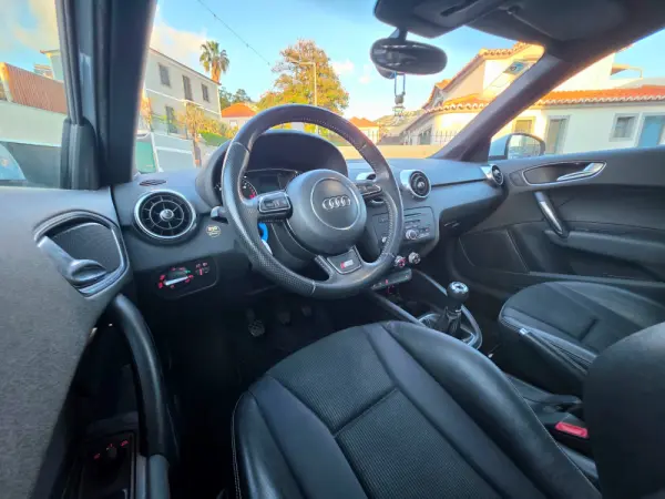 Audi A1 Sportback 2.0 TDi S-line 17