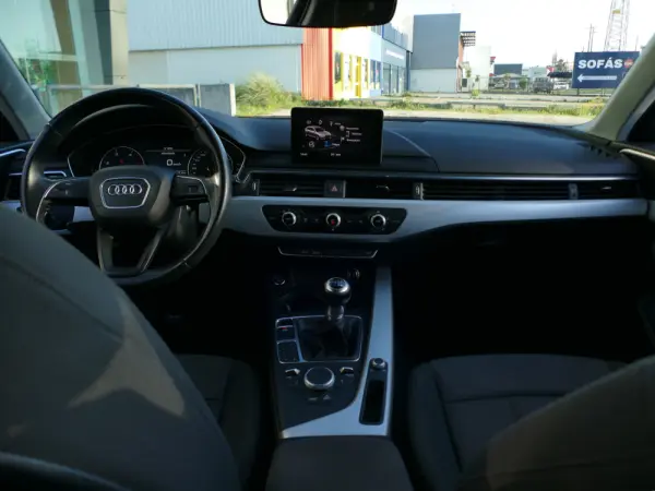 Audi A4 Avant 2.0 TDI 36