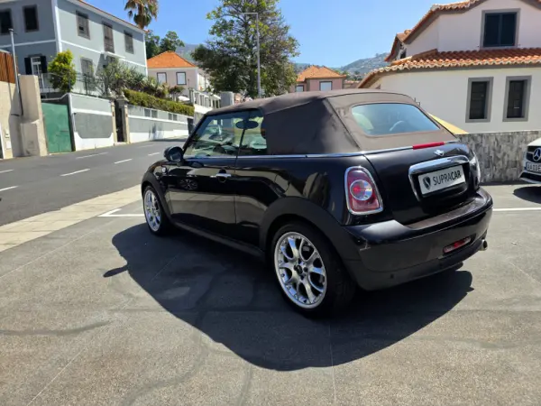 MINI Cabrio Cooper D 5