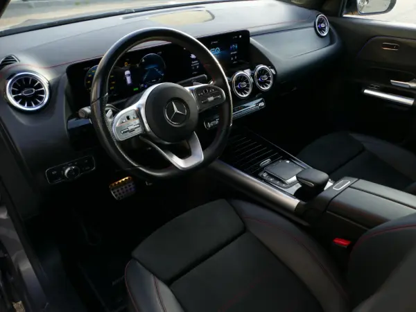 Mercedes-Benz EQA 250 AMG Line 26