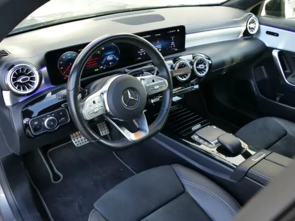 Mercedes-Benz CLA 250 e Shooting Brake AMG Line 22