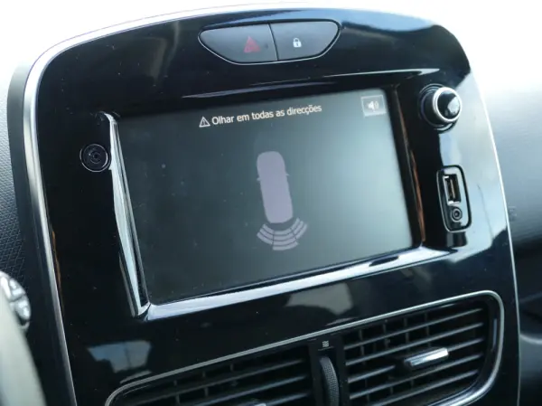 Renault Clio Sport Tourer 0.9 TCe Limited 19