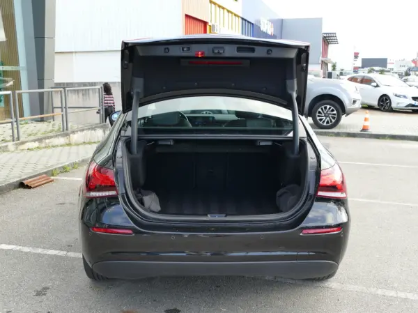 Mercedes-Benz A 250 e Style Plus 12