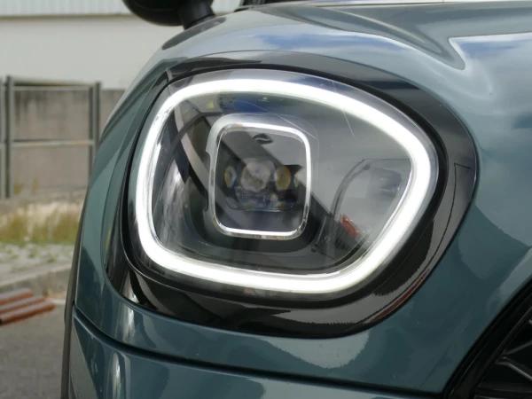 MINI Countryman Cooper SE ALL4 Classic Auto 9
