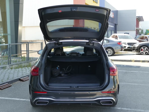Mercedes-Benz C 300 e AMG Line 7