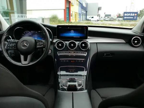 Mercedes-Benz C 300 de Avantgarde 36