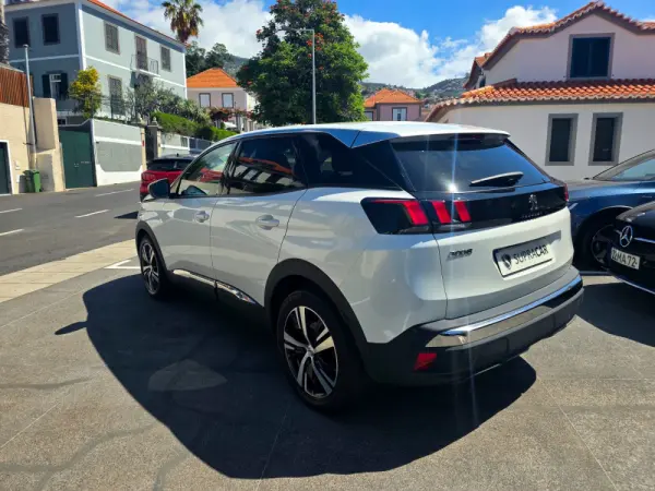 Peugeot 3008 1.2 PureTech Allure 7