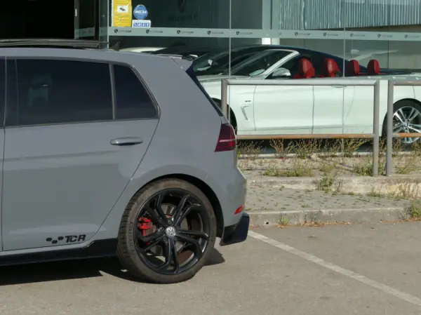 Volkswagen Golf 2.0 TSI GTi TCR DSG 9