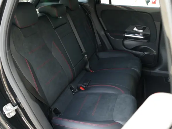 Mercedes-Benz EQA 250+ AMG Line 35