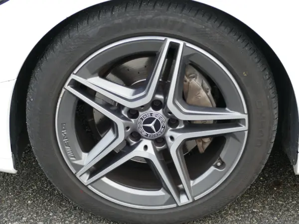 Mercedes-Benz C 220 d AMG Line 5