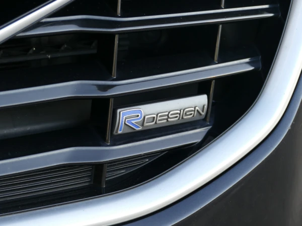 Volvo V40 2.0 D2 R-Design Momentum 8