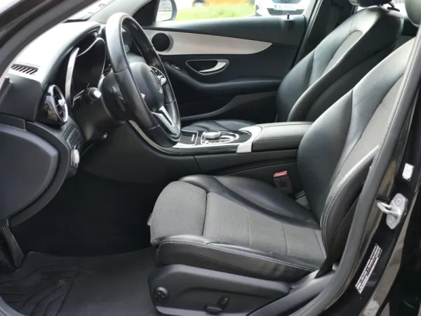 Mercedes-Benz C 200 d Avantgarde 25