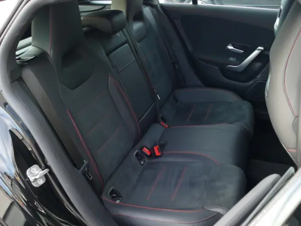 Mercedes-Benz CLA 250 e Shooting Brake AMG Line 28