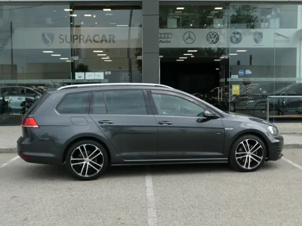 Volkswagen Golf Variant 2.0 TDI GTD DSG 41