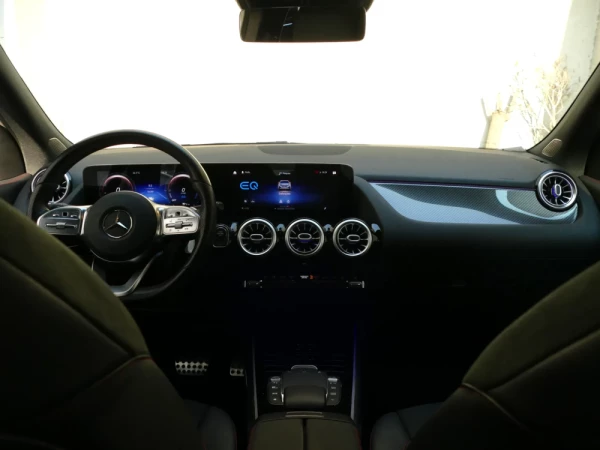 Mercedes-Benz GLA 250 e AMG Line 34