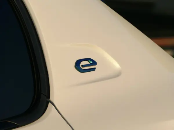 Peugeot e-208 50 kWh GT 7