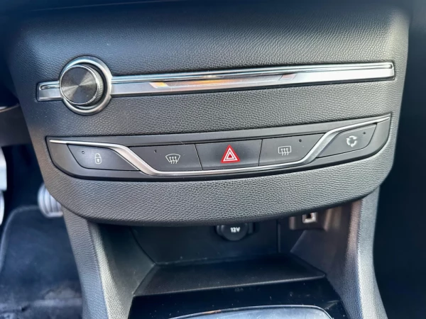 Peugeot 308 1.5 BlueHDi Style 11