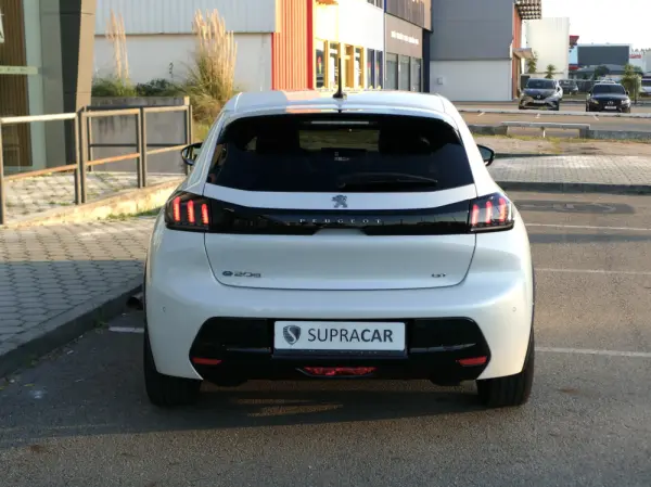 Peugeot e-208 50 kWh GT 5
