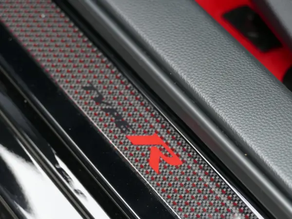 Honda Civic 2.0 i-VTEC Type-R 30