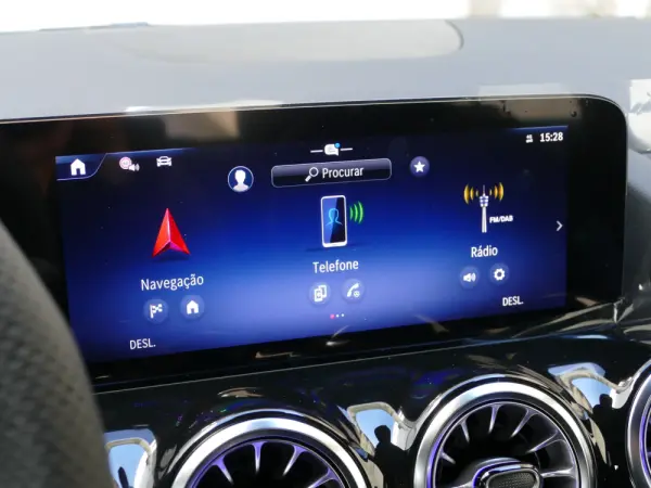 Mercedes-Benz GLA 250 e AMG Line 19