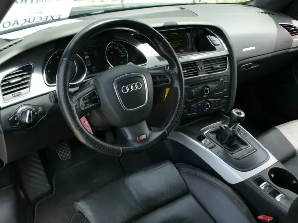 Audi A5 Cabrio 2.0 TDi S-line 24