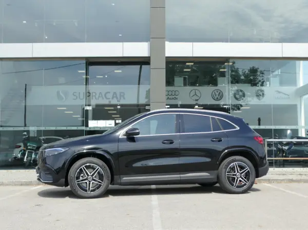 Mercedes-Benz EQA 250+ AMG Line 19