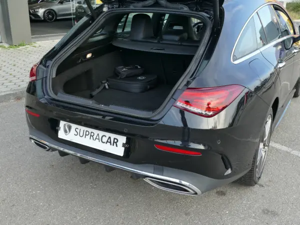 Mercedes-Benz CLA 250 e Shooting Brake AMG Line 11